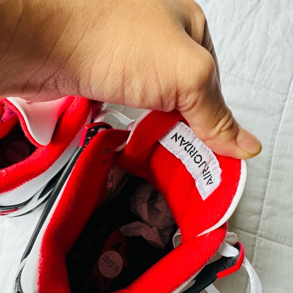 NWT Nike Jordan 4 OG Fire Red 2020 Sneakers Shoes - Picture 12 of 14